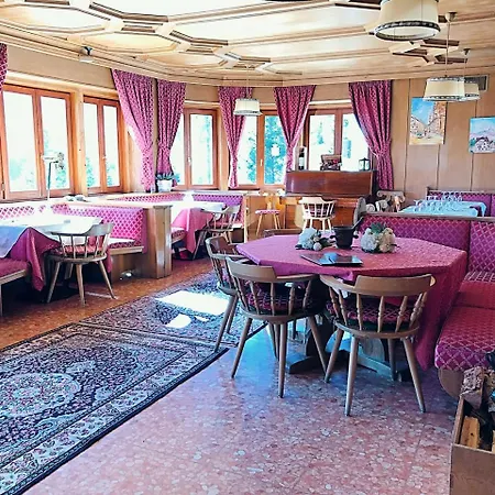 Sport Hotell 3*